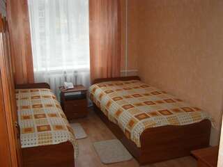 Отель Отель Адлер Киев Стандартный двухместный номер с 2 отдельными кроватями-1